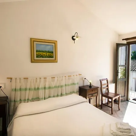Antico Borgo Отель 2*
