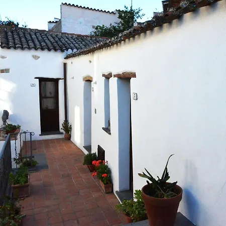 Antico Borgo Hotel 2*