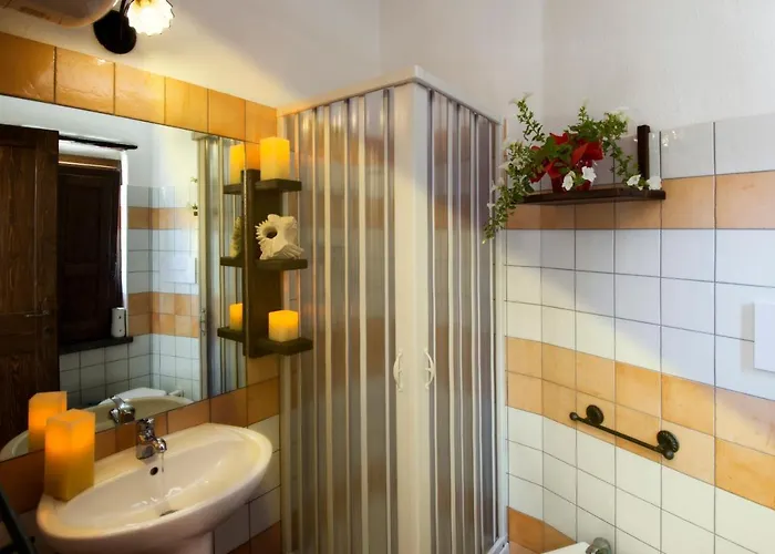 Antico Borgo Hotel 2*